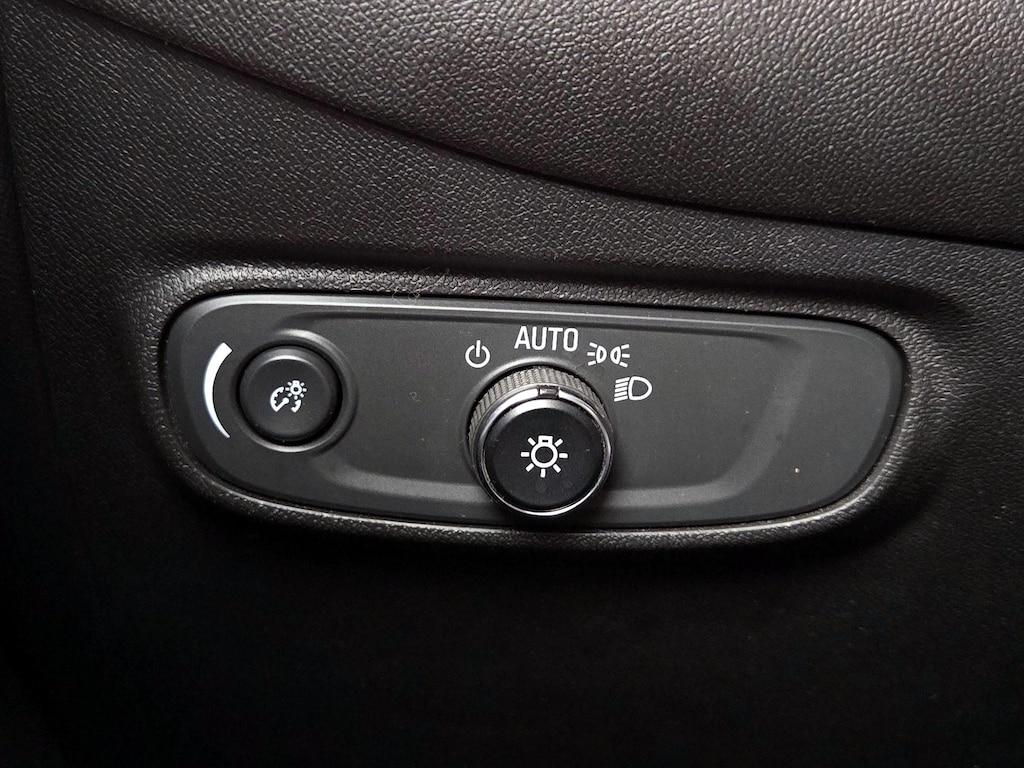 used 2022 Chevrolet Equinox car, priced at $19,998