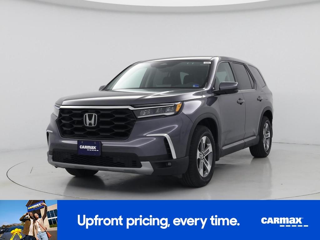 used 2025 Honda Pilot car, priced at $41,998