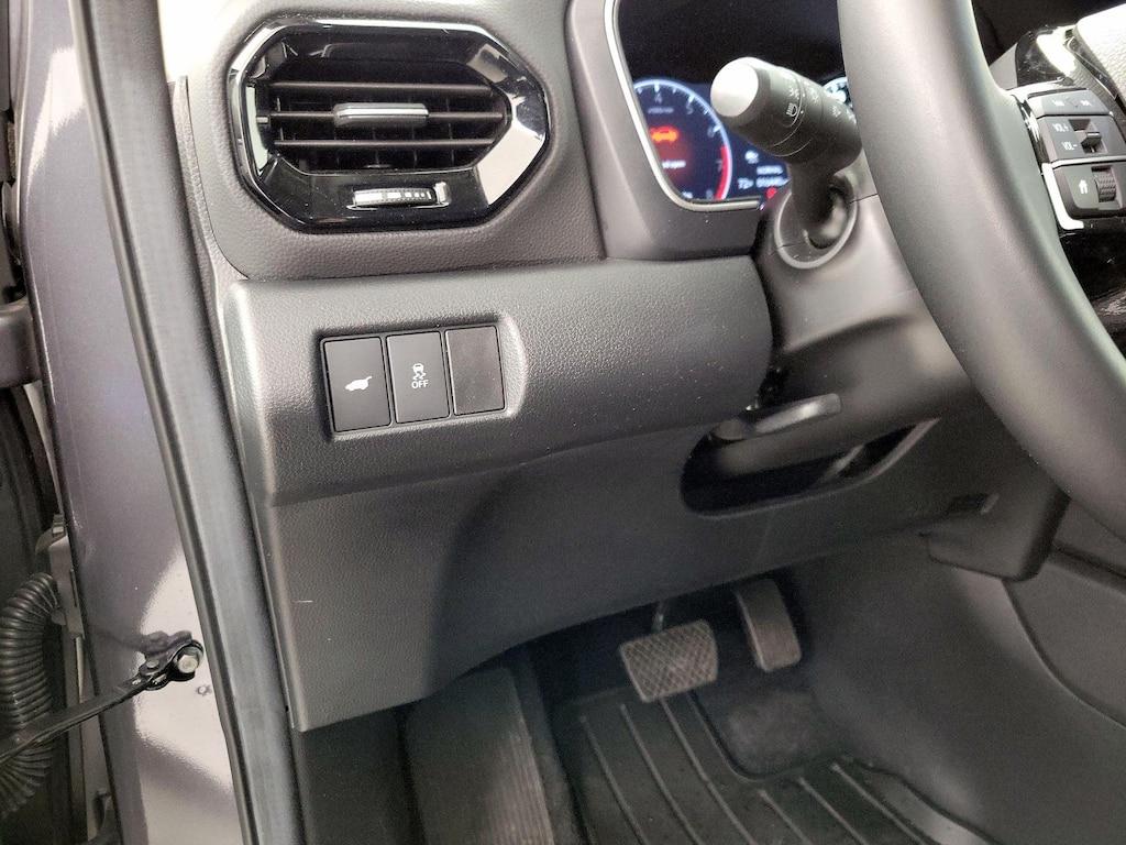 used 2025 Honda Pilot car, priced at $41,998