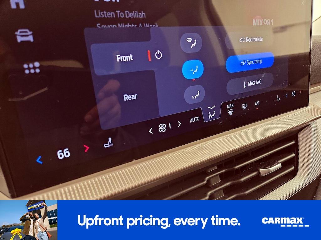 used 2025 Ford Explorer car, priced at $33,998