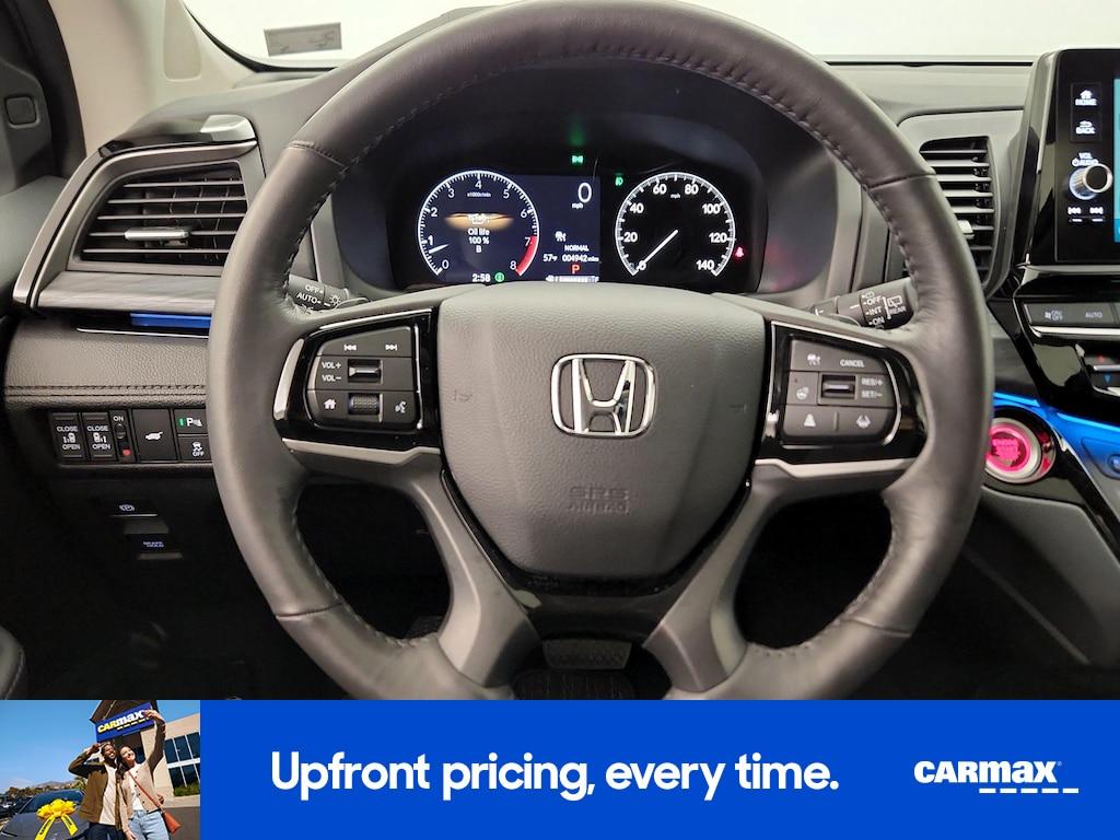 used 2025 Honda Odyssey car, priced at $47,998