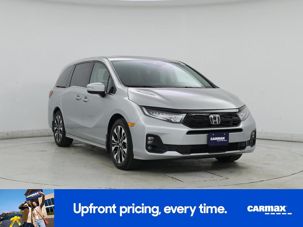 used 2025 Honda Odyssey car, priced at $47,998