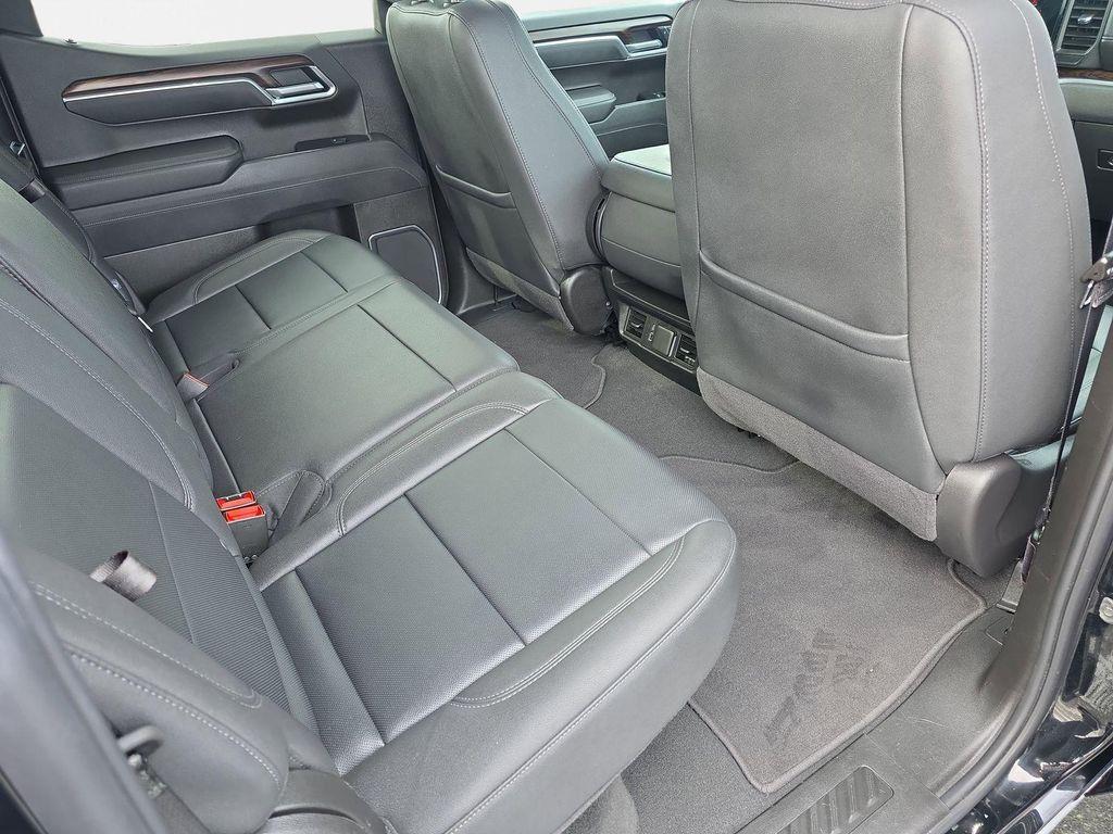 used 2025 GMC Sierra 1500 car, priced at $46,598