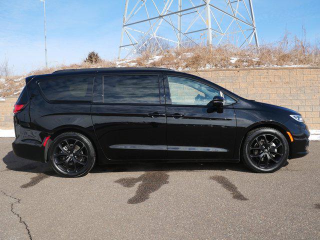 used 2025 Chrysler Pacifica car, priced at $36,499