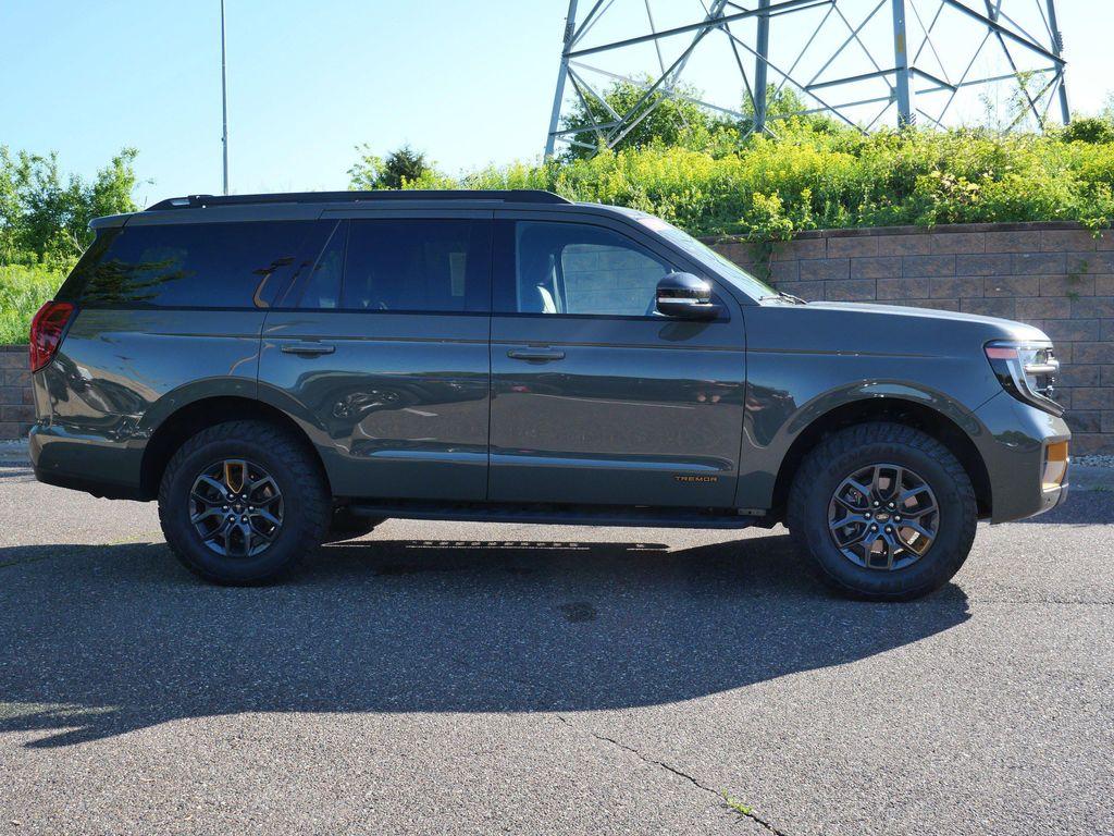 used 2025 Ford Expedition car, priced at $73,499