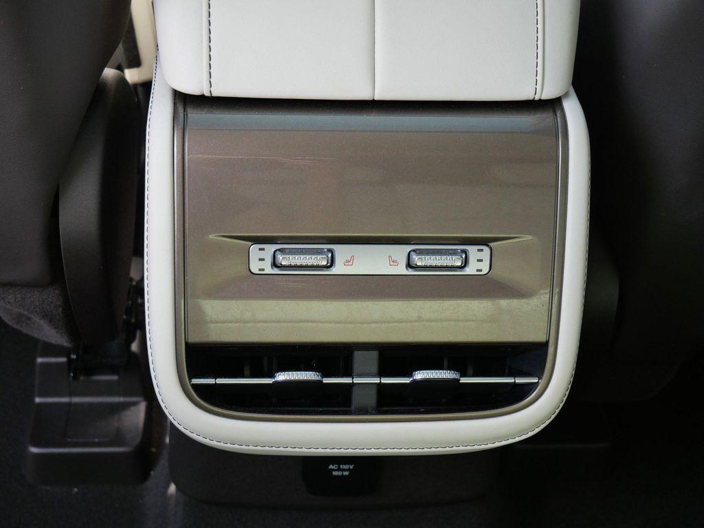 used 2025 Lincoln Nautilus car, priced at $66,999