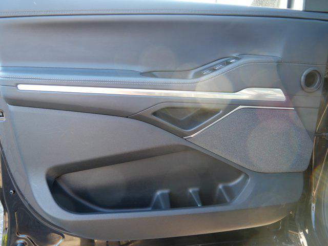 used 2025 Lincoln Navigator car, priced at $89,999