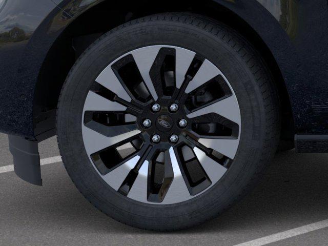 new 2025 Ford Expedition car, priced at $84,736