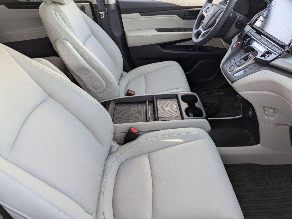 new 2026 Honda Odyssey car, priced at $43,064
