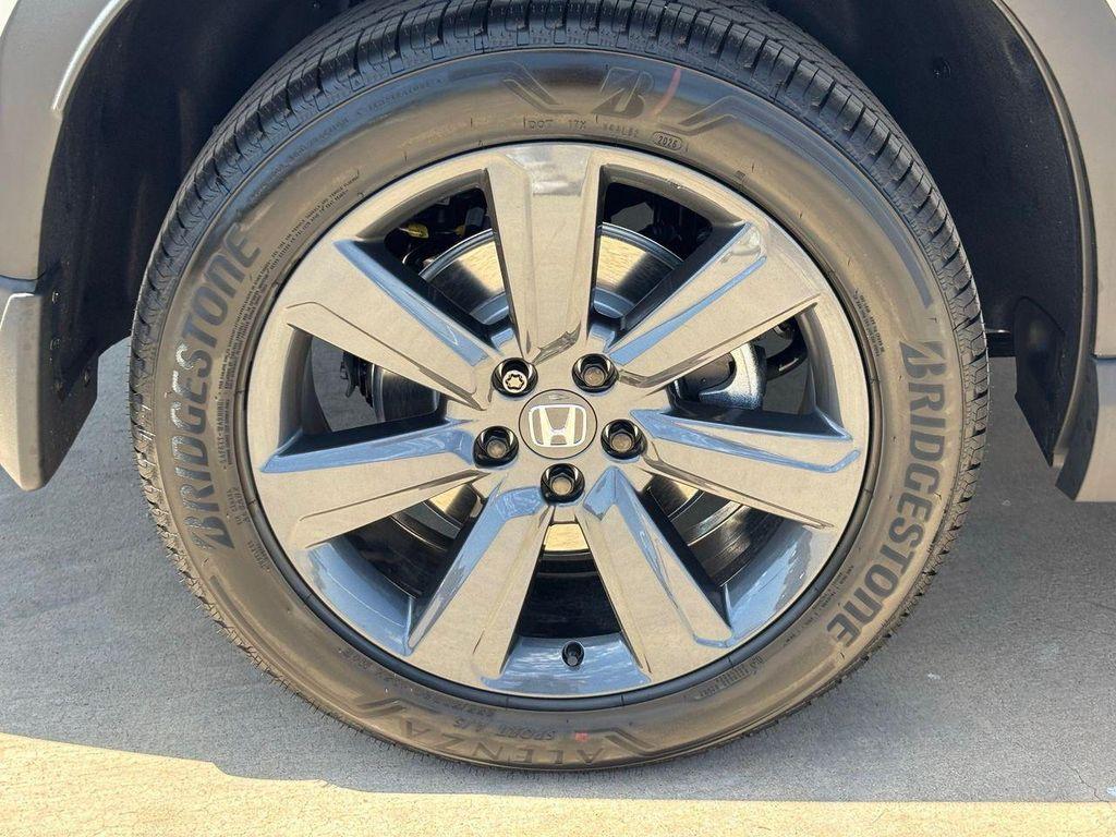 new 2026 Honda Pilot car, priced at $43,327