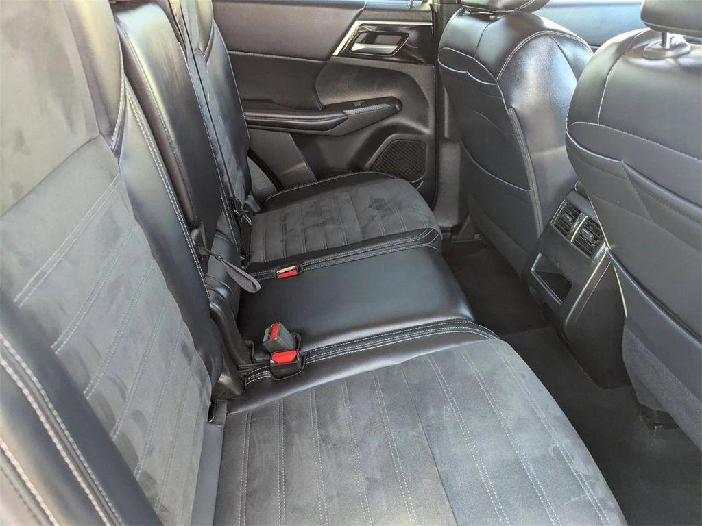 used 2024 Mitsubishi Outlander car, priced at $18,995