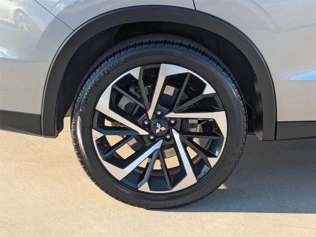 used 2024 Mitsubishi Outlander car, priced at $18,995