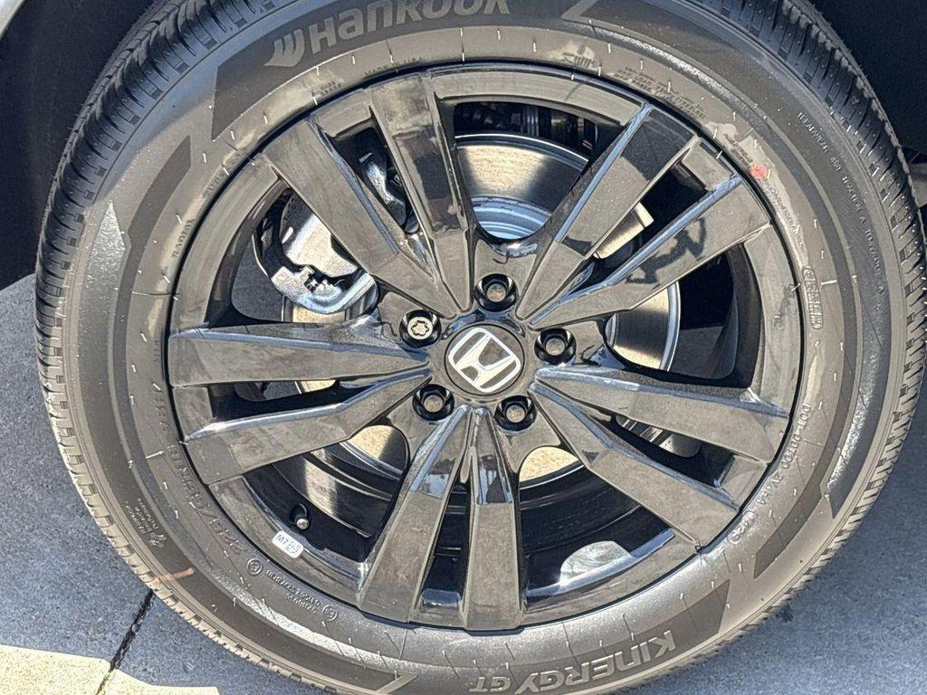 new 2027 Honda HR-V car, priced at $30,305