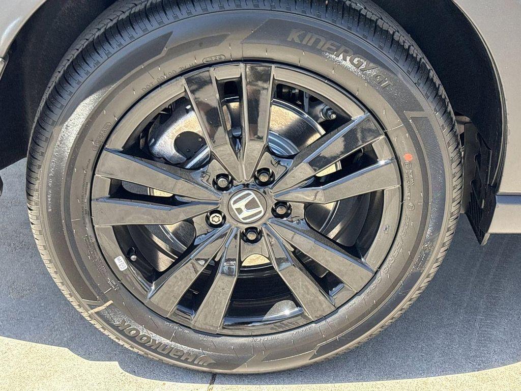 new 2027 Honda HR-V car, priced at $30,305