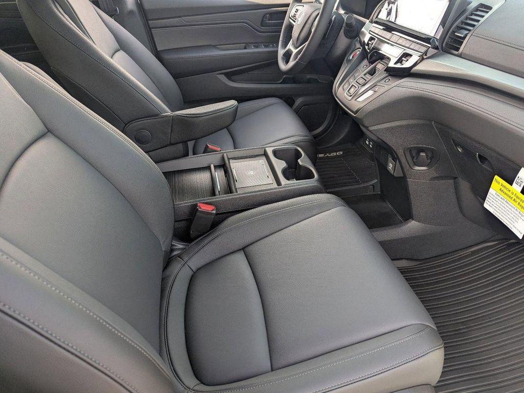 new 2026 Honda Odyssey car, priced at $43,511