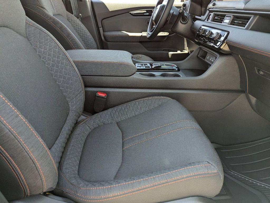 new 2026 Honda Pilot car, priced at $44,557