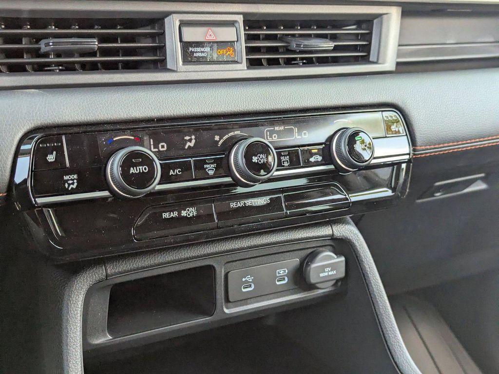 new 2026 Honda Pilot car, priced at $44,557