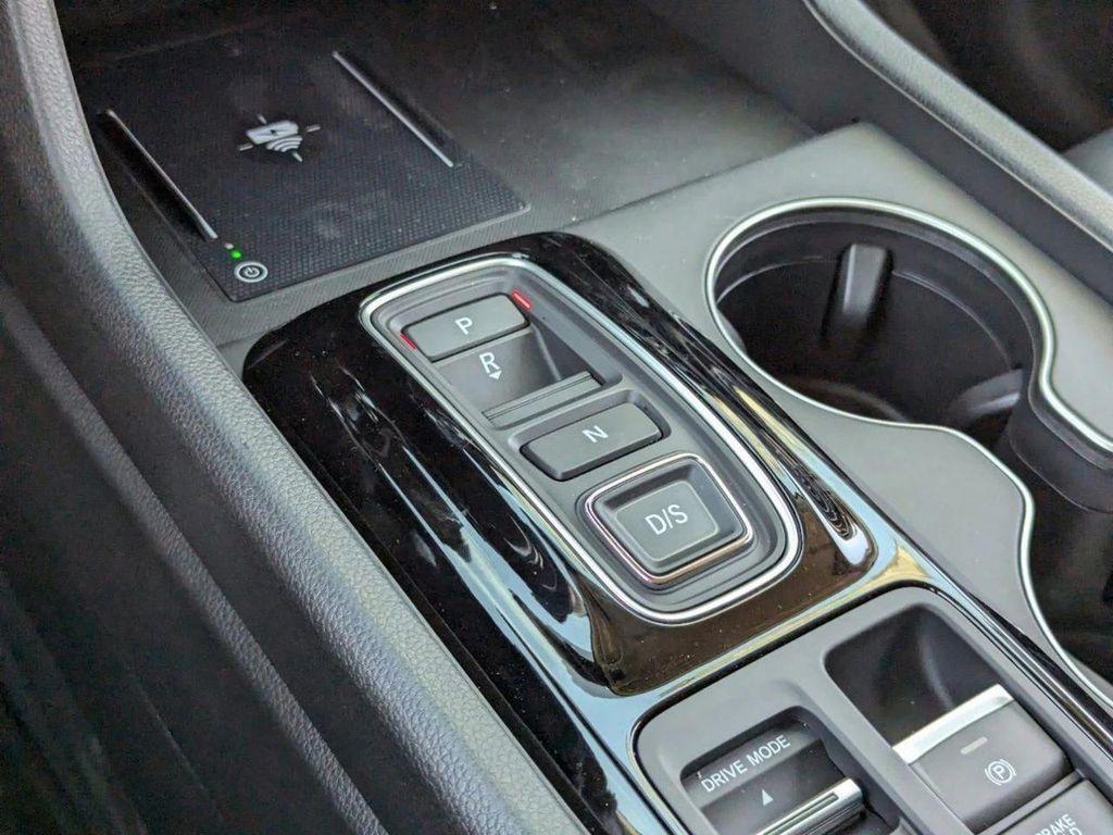 new 2025 Honda Pilot car, priced at $45,670