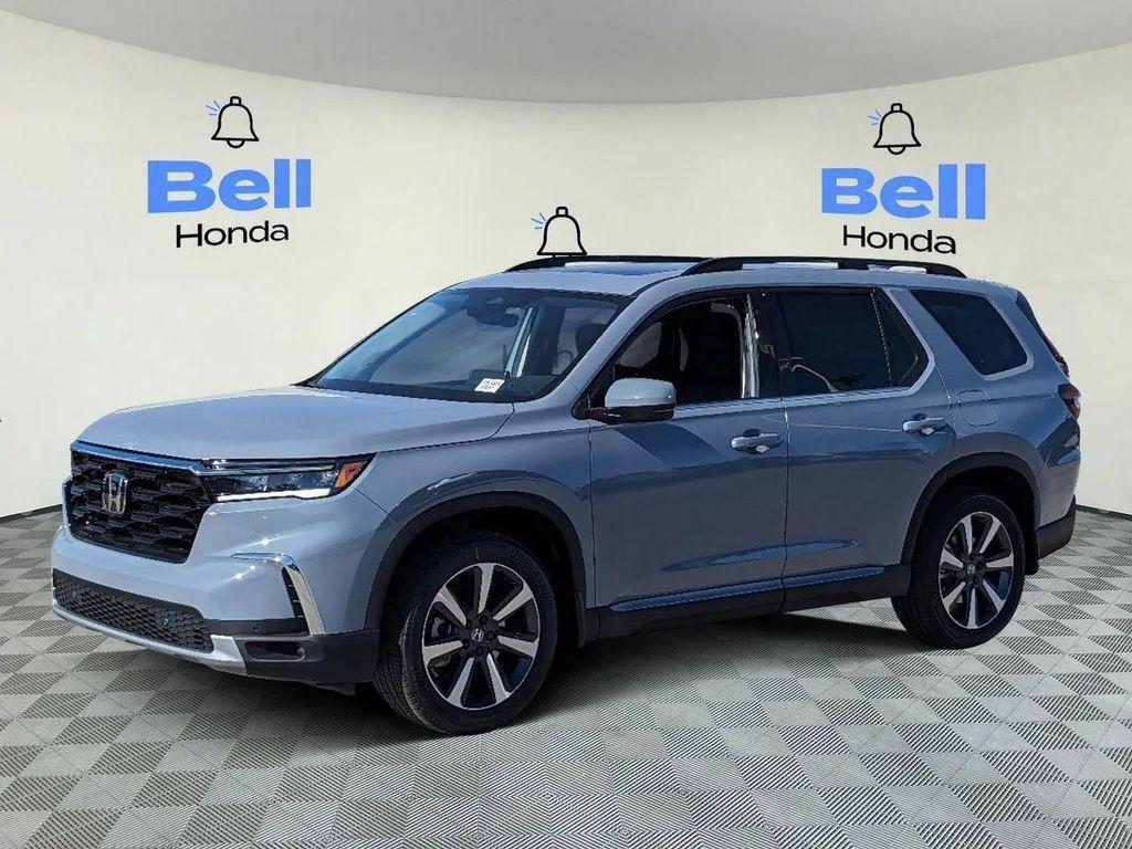 new 2025 Honda Pilot car, priced at $48,161