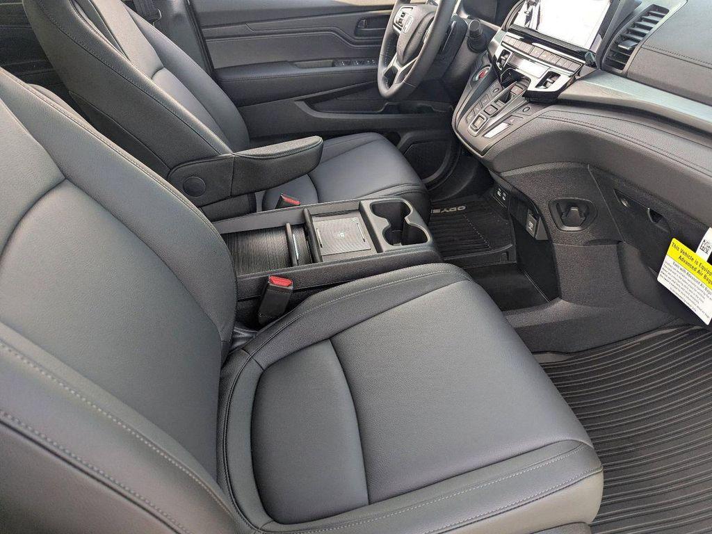 new 2026 Honda Odyssey car, priced at $43,512