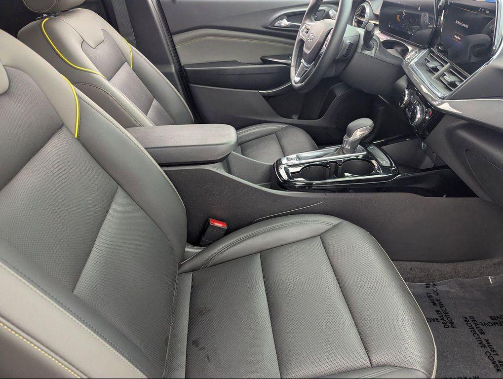 used 2025 Chevrolet Trax car, priced at $21,586