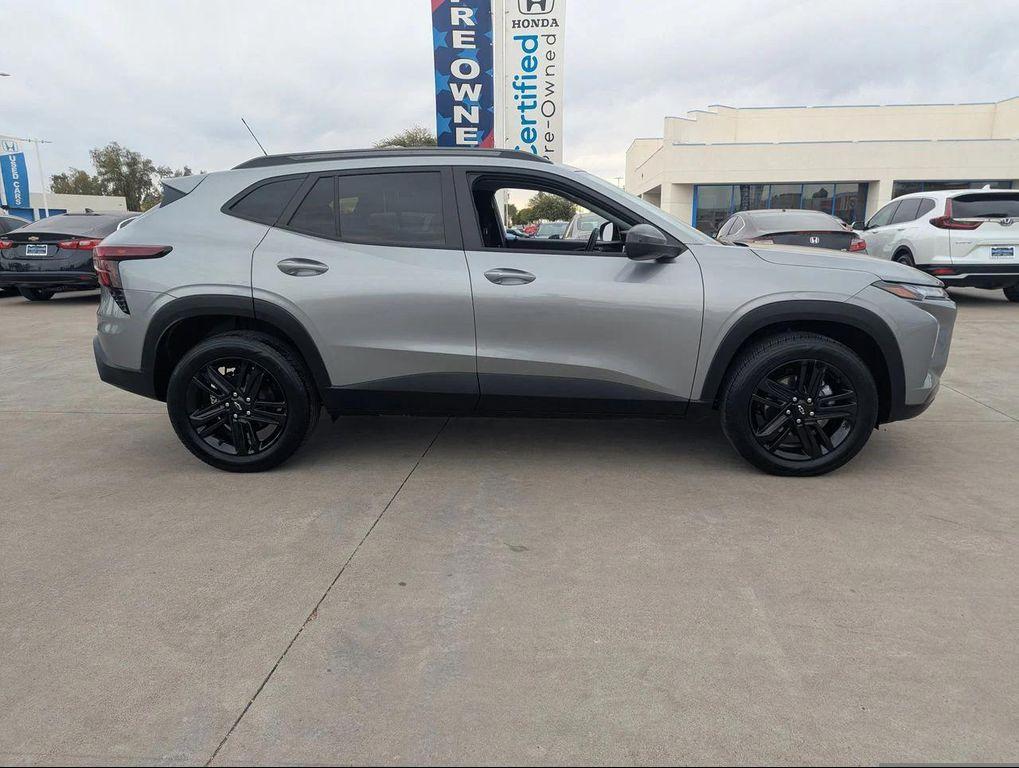 used 2025 Chevrolet Trax car, priced at $21,586