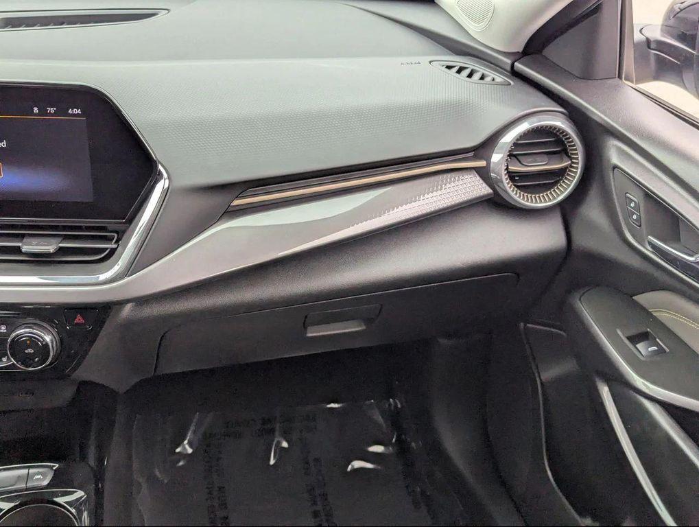 used 2025 Chevrolet Trax car, priced at $21,586