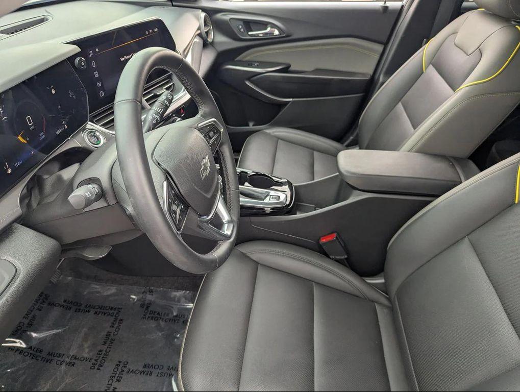 used 2025 Chevrolet Trax car, priced at $21,586