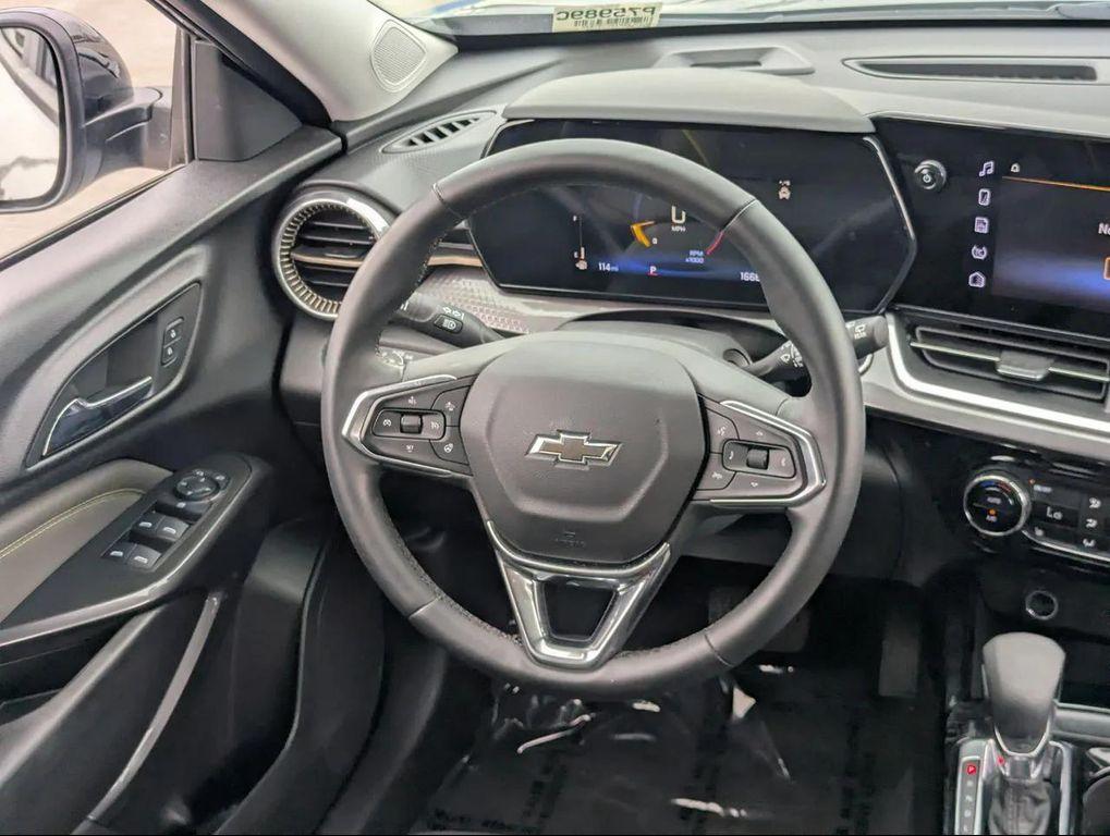 used 2025 Chevrolet Trax car, priced at $21,586
