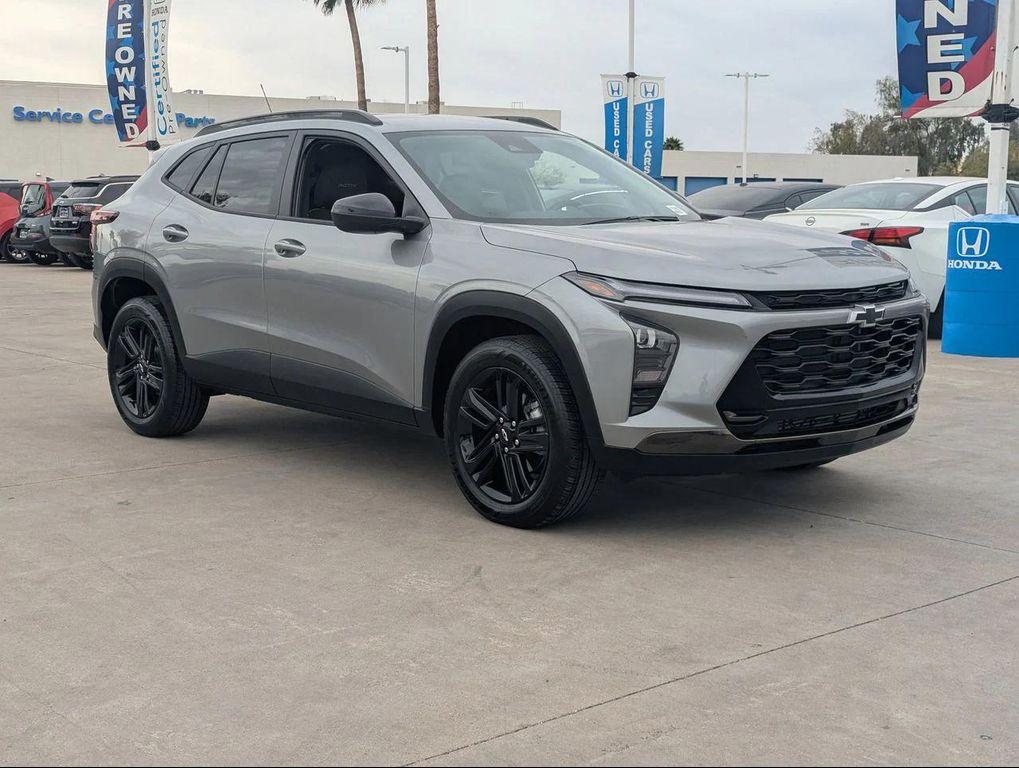 used 2025 Chevrolet Trax car, priced at $21,586