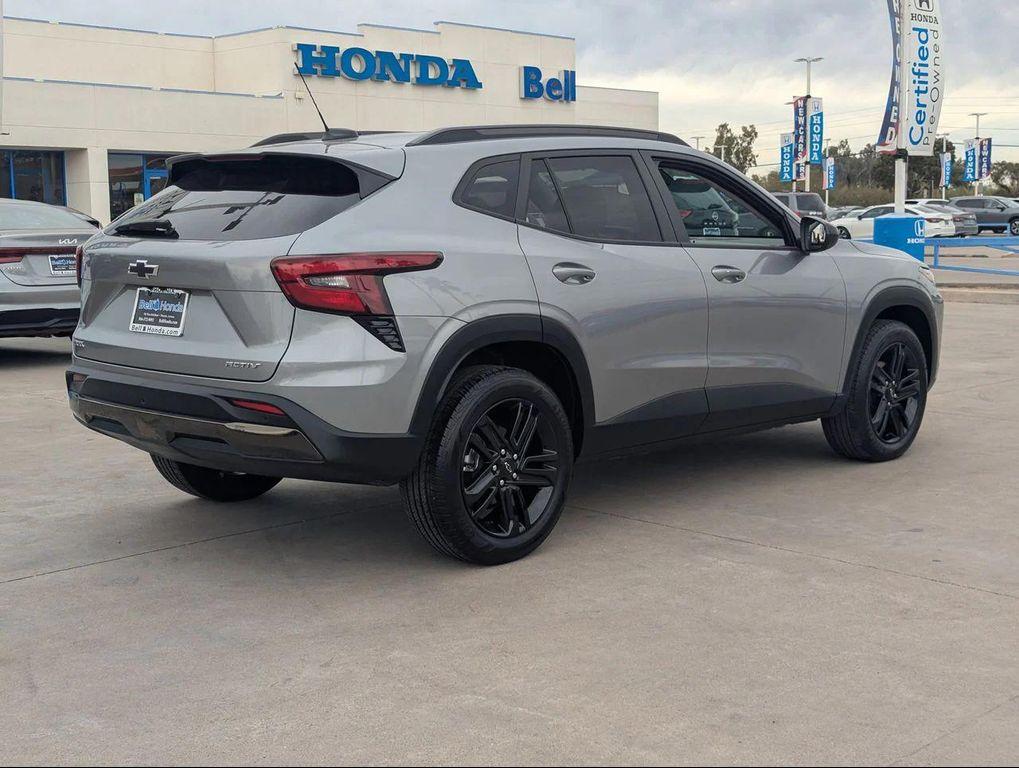 used 2025 Chevrolet Trax car, priced at $21,586