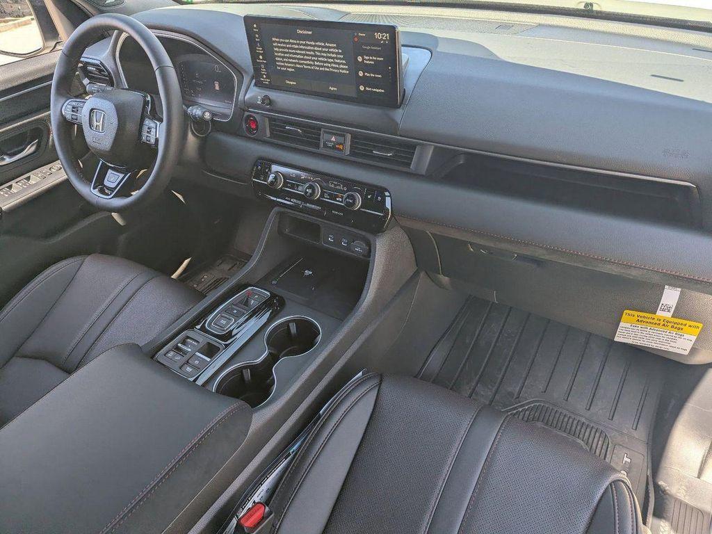 new 2026 Honda Pilot car, priced at $52,912