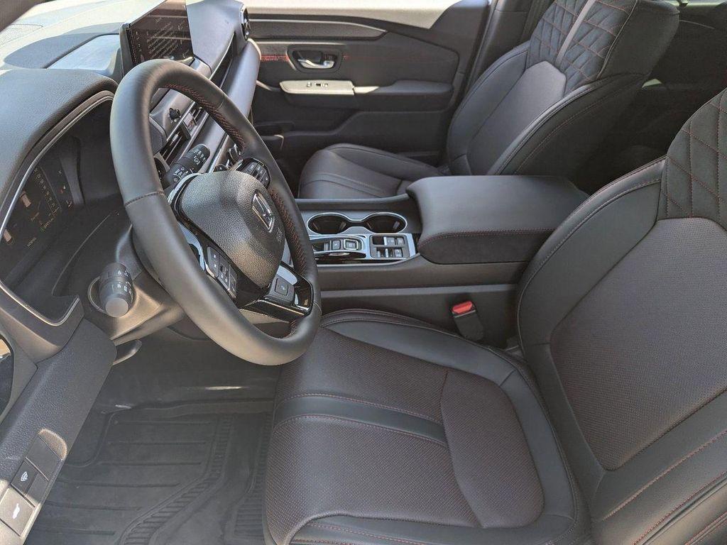 new 2026 Honda Pilot car, priced at $52,912