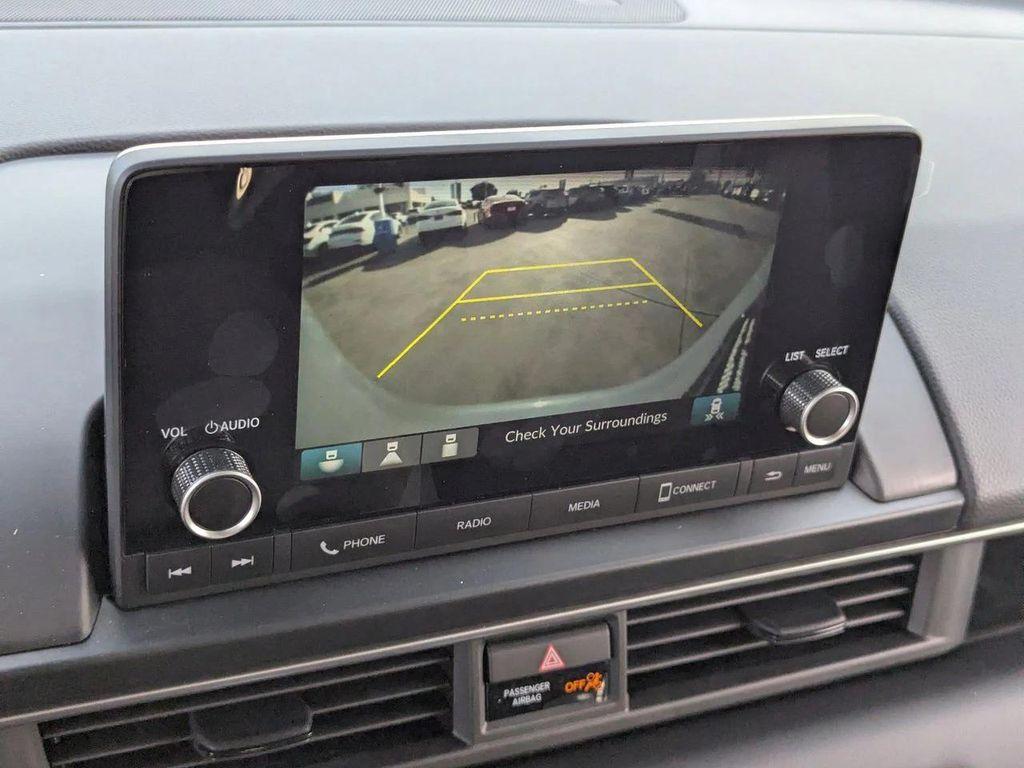 new 2025 Honda Pilot car, priced at $42,637