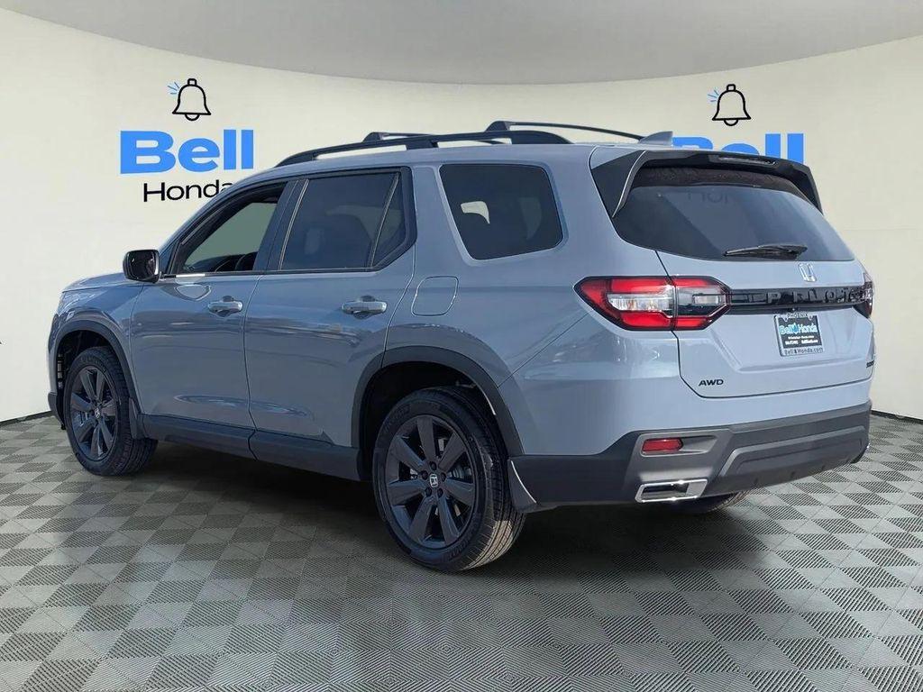 new 2025 Honda Pilot car, priced at $42,637