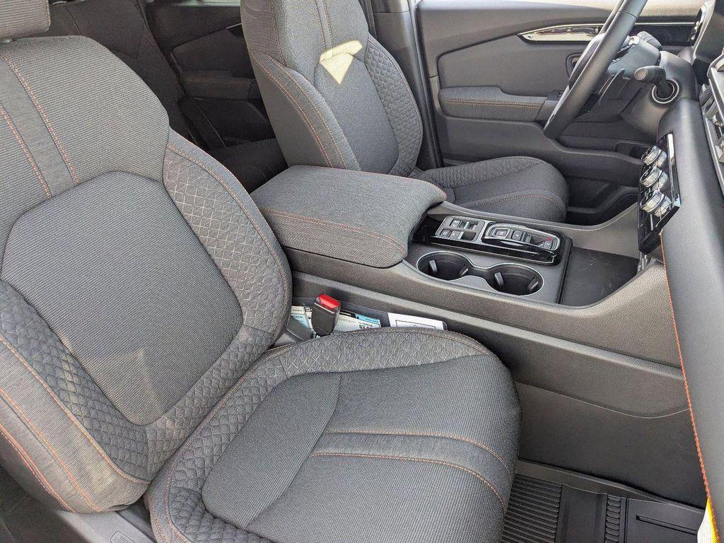 new 2025 Honda Pilot car, priced at $42,637