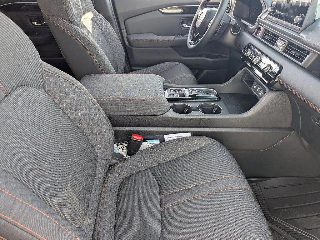 new 2025 Honda Pilot car, priced at $42,637