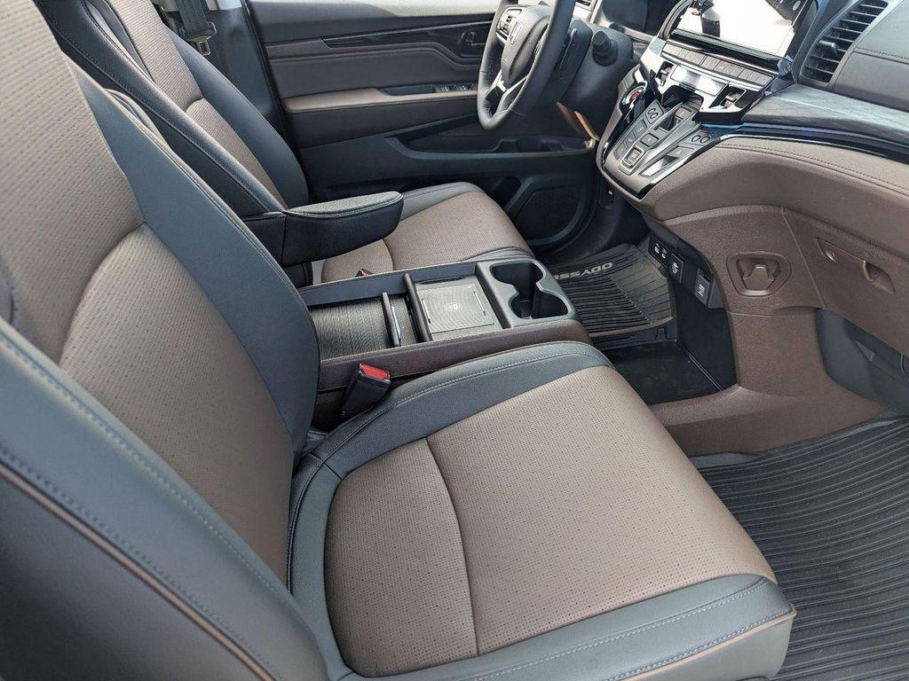new 2026 Honda Odyssey car, priced at $49,853