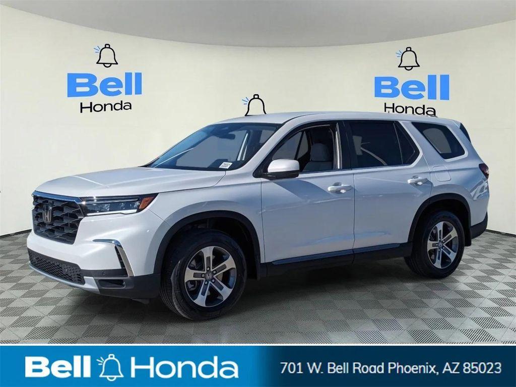 new 2025 Honda Pilot car, priced at $43,681