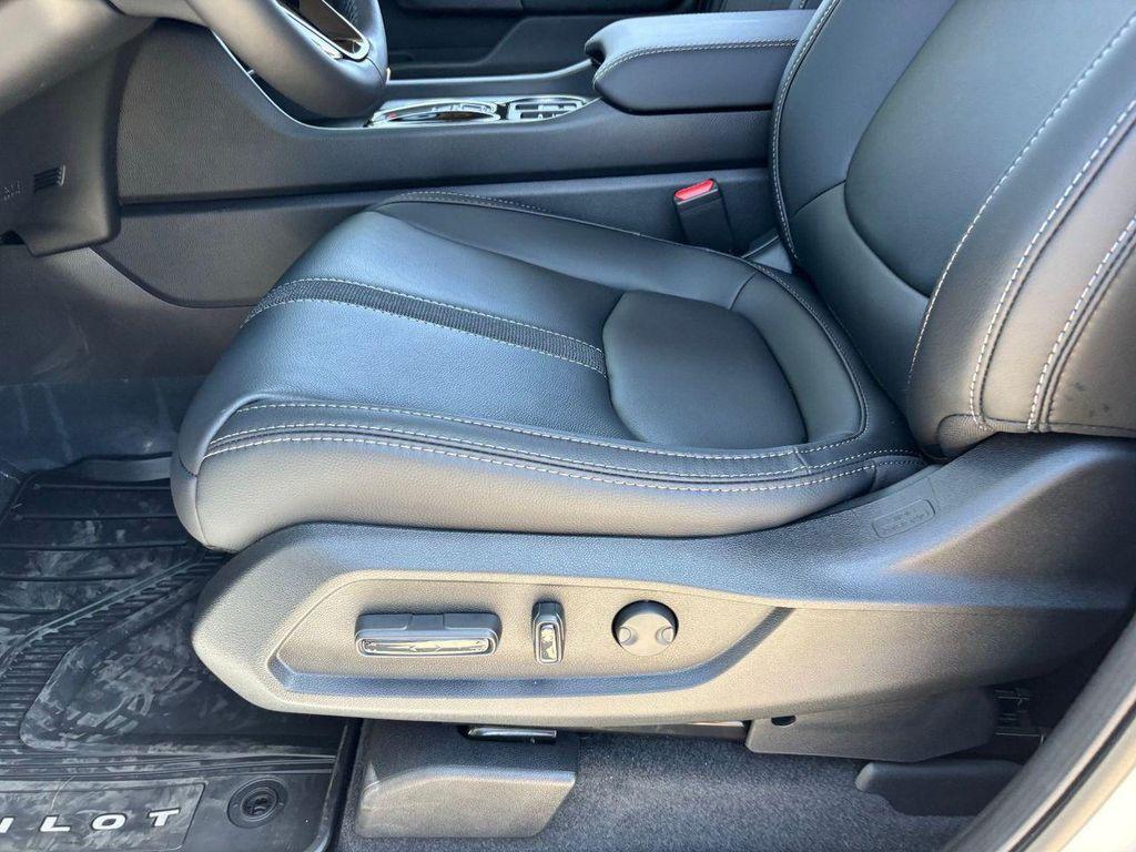 new 2026 Honda Pilot car, priced at $44,864