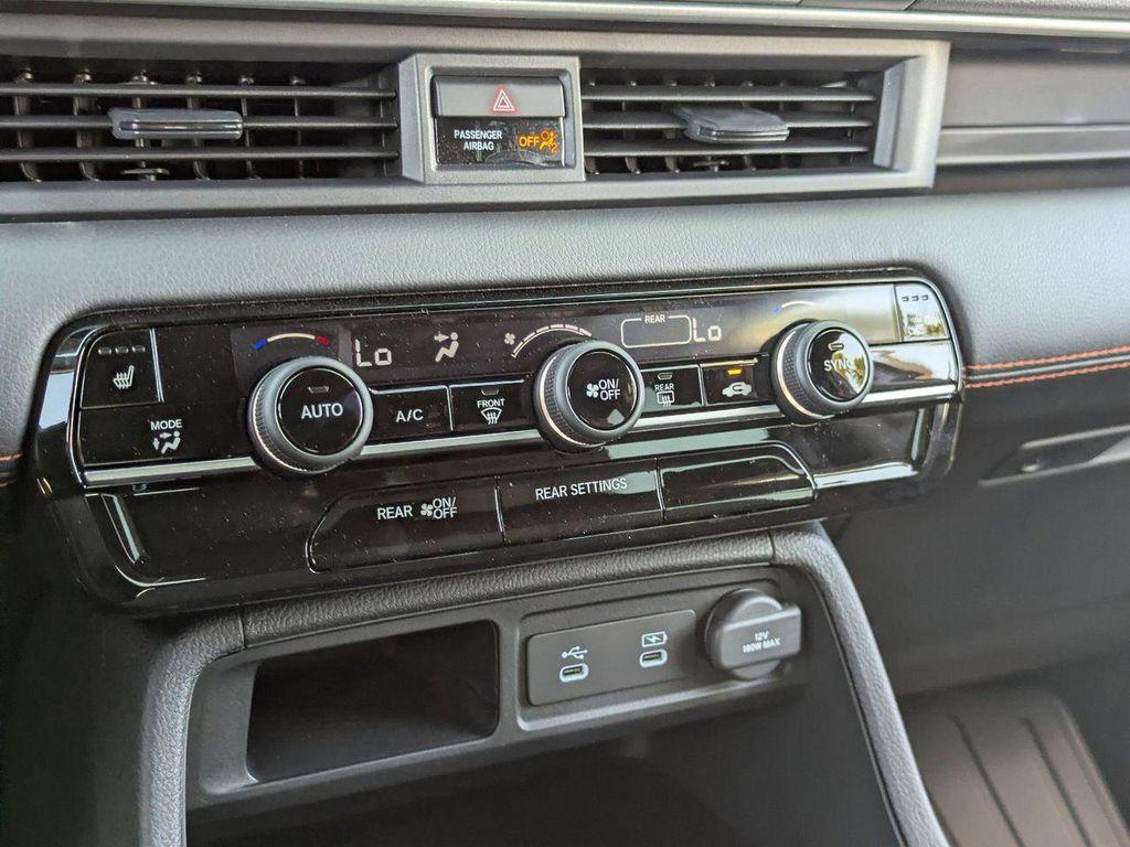 new 2026 Honda Pilot car, priced at $44,557