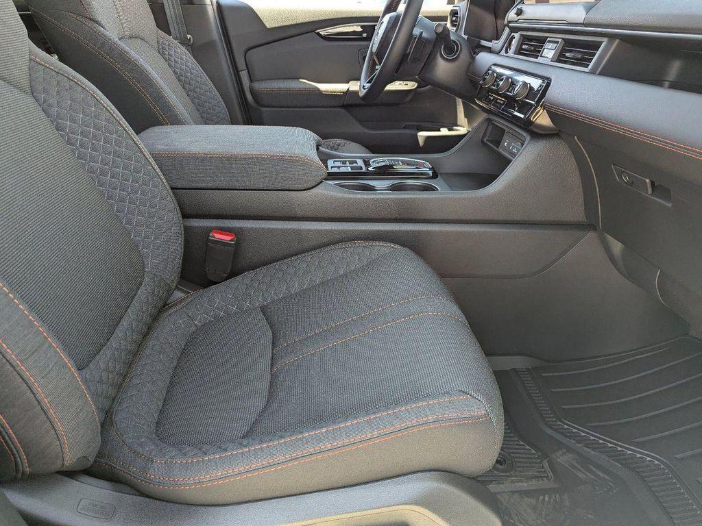 new 2026 Honda Pilot car, priced at $44,557