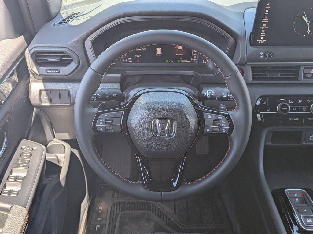 new 2026 Honda Pilot car, priced at $44,557