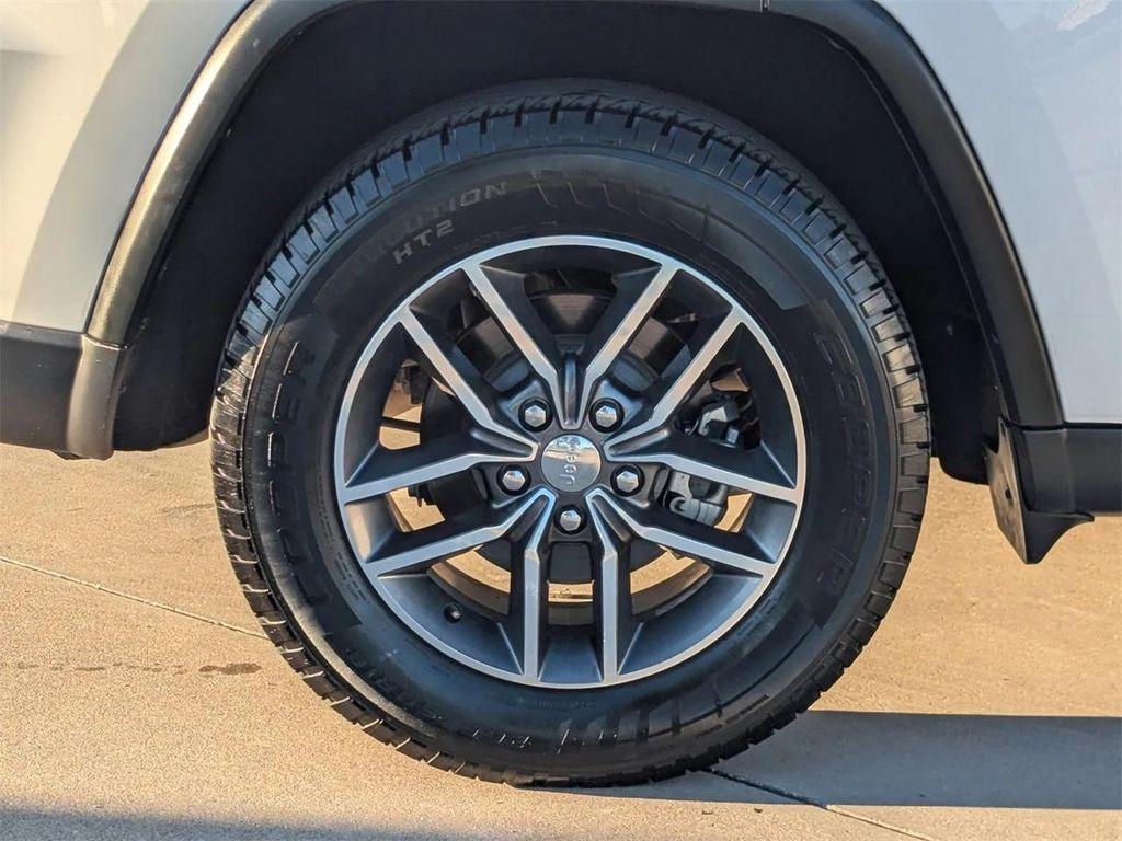 used 2018 Jeep Grand Cherokee car, priced at $14,132