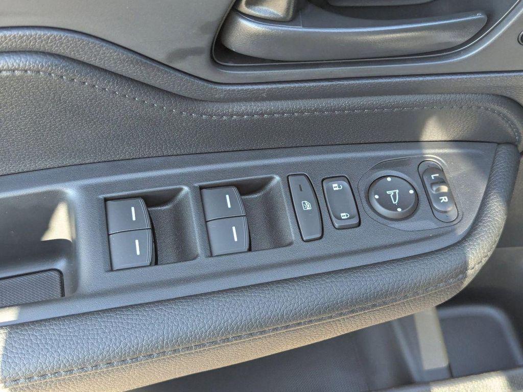 new 2026 Honda Odyssey car, priced at $42,465