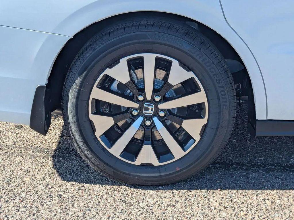 new 2026 Honda Odyssey car, priced at $42,465