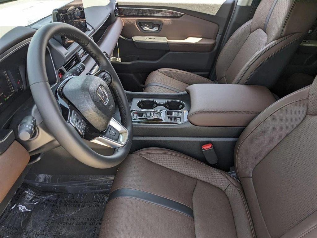 new 2025 Honda Pilot car, priced at $51,137