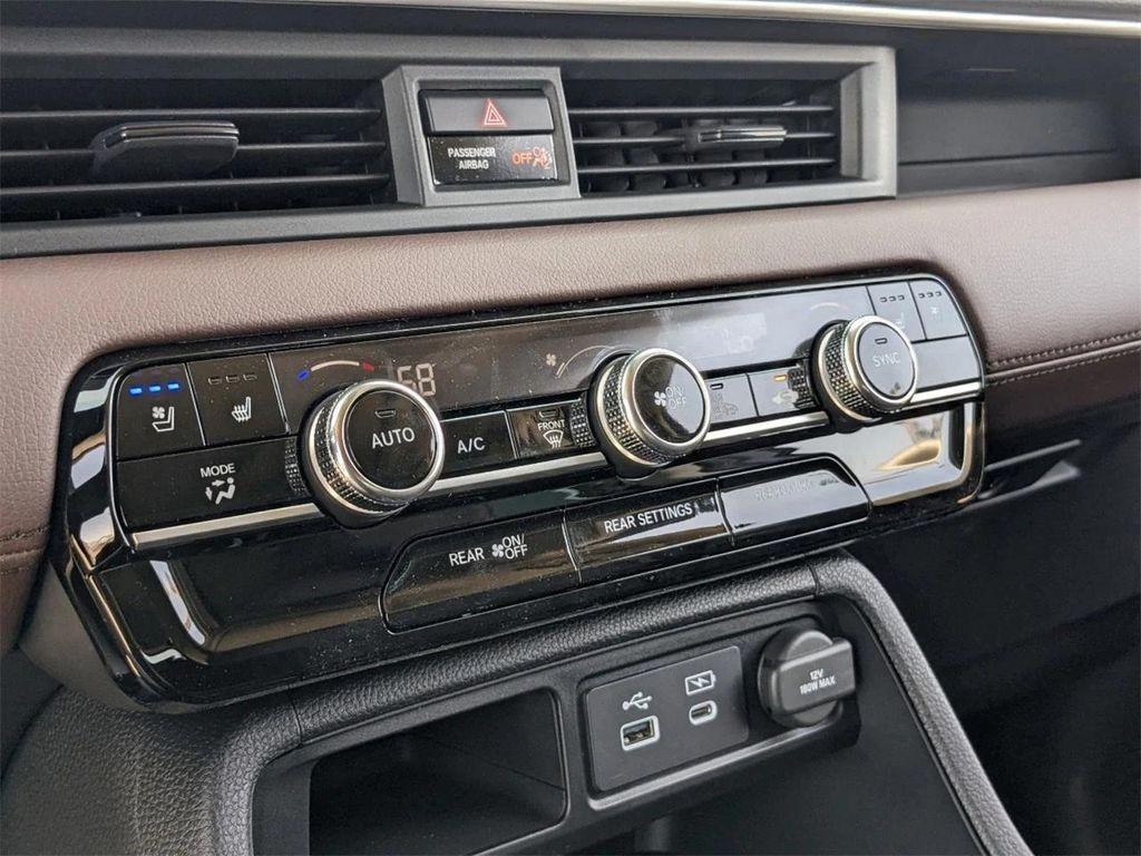 new 2025 Honda Pilot car, priced at $51,137