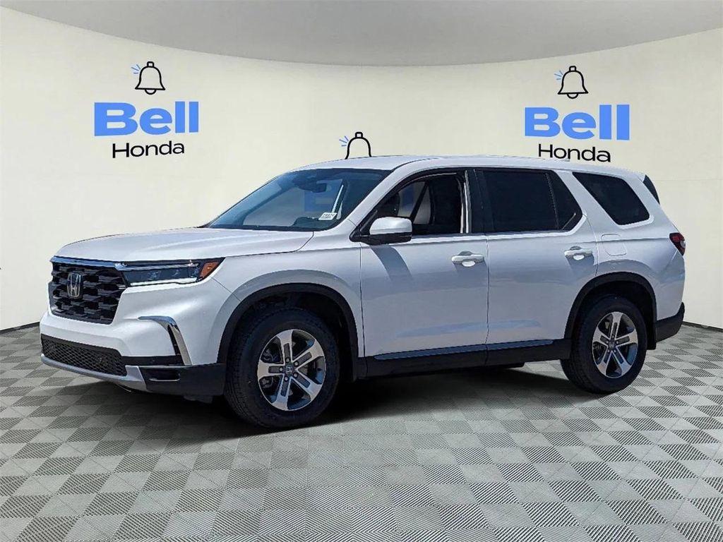 new 2025 Honda Pilot car, priced at $45,123