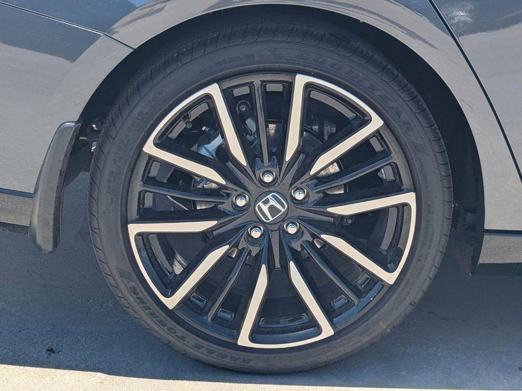 new 2026 Honda Accord Hybrid car, priced at $38,382